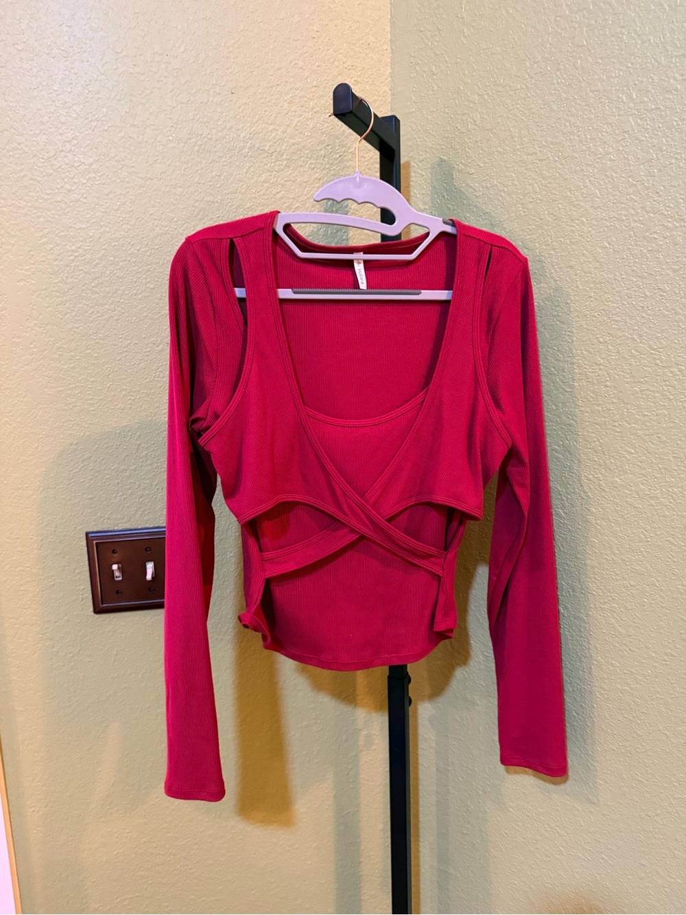 HALARA Red Long-Sleeve Cross-Front Crop Top